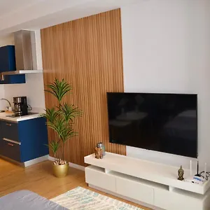  Aparthotel Luxxe Interior Design Condo - Acqua Private Residences